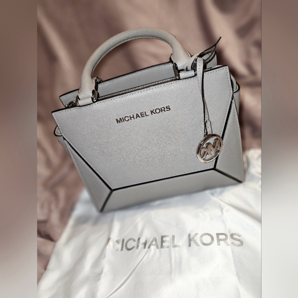 NWT - AUTHENTIC Michael Kors Prism Medium Saffiano Leather Crossbody Bag
